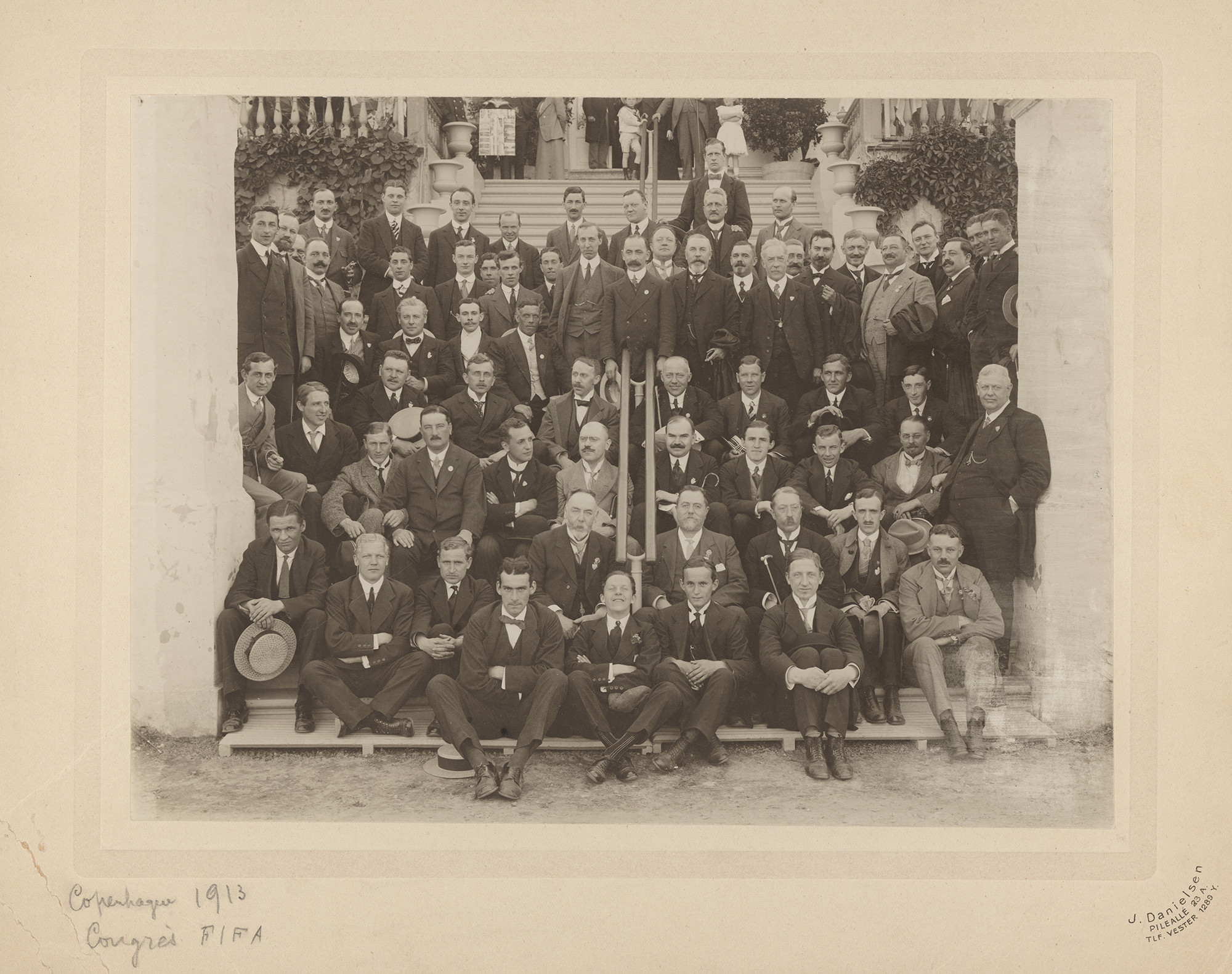 10th FIFA Congress, Copenhagen 1913. Group picture.